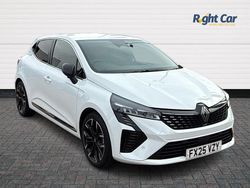 Glacier white Used 2025 Renault Clio V Techno Hatchback | £18,999 (Fair price)