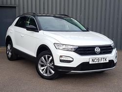 White Used 2019 VW T-Roc Design SUV | £15,298 (Fair price)