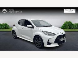 White Used 2023 Toyota Yaris Hybrid Design Hatchback | £18,539 (Fair price)