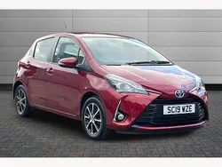 Red Used 2019 Toyota Yaris Hybrid Hatchback | £14,695 (Fair price)