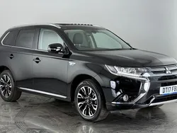 Black Used 2017 Mitsubishi Outlander P-HEV Estate | £11,550 (Fair price)