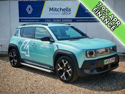 Green New 2025 Renault R4 Komfort Estate | £27,995