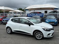 White Used 2017 Renault Clio IV Play Hatchback | £6,449 (Fair price)