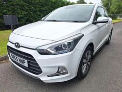 White Used 2015 Hyundai i20 SE Coupe | £6,495 (Fair price)