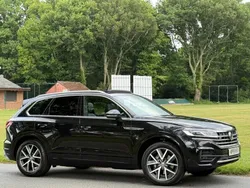 Black Used 2019 VW Touareg R-line SUV | £21,995 (Good price)