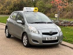 Silver Used 2009 Toyota Yaris Hatchback | £2,500 (Good price)