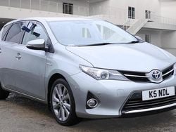 Grey Used 2014 Toyota Auris Hybrid Hatchback | £9,490 (Good price)