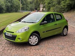 Green Used 2009 Renault Clio II Extreme Hatchback | £3,000 (Fair price)