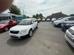White Used 2013 Skoda Yeti SE SUV | £4,995 (Fair price)