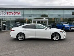 White Used 2024 Lexus ES300H Sedan | £41,461