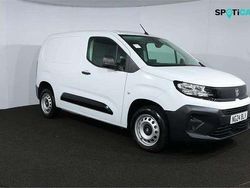 White Used 2024 Vauxhall Combo MPV | £17,204 (Expensive)