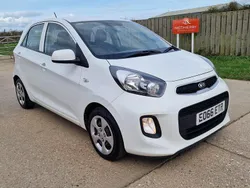 White Used 2016 Kia Picanto Air Hatchback | £4,495 (Good price)