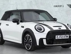 White Used 2022 Mini Cooper S Sport Hatchback | £21,990 (Fair price)