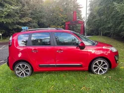 Red Used 2015 Citroën C3 Picasso SELECTION MPV | £2,999 (Fair price)