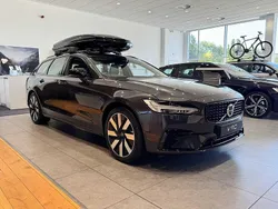 New 2025 Volvo V90 Plus Estate | £48,647