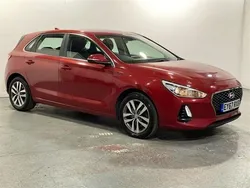 Red Used 2017 Hyundai i30 SE Hatchback | £6,995 (A bit pricey)