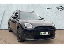 Midnight black ii New 2025 Mini Countryman Classic SUV | £31,450 (Good price)