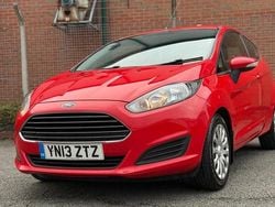 Red Used 2013 Ford Fiesta Style Hatchback | £3,000 (Good price)