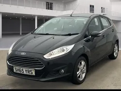 Black Used 2015 Ford Fiesta Zetec Hatchback | £4,875 (Fair price)