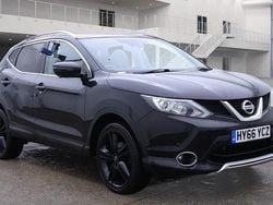 Black Used 2016 Nissan Qashqai Black Edition SUV | £10,790 (Fair price)