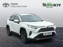 White Used 2022 Toyota RAV4 Hybrid Design SUV | £23,000 (Good price)