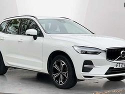 White Used 2022 Volvo XC60 Momentum SUV | £26,001 (Fair price)