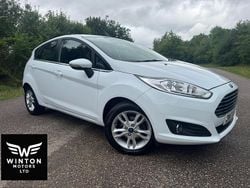 White Used 2017 Ford Fiesta Zetec Hatchback | £5,495 (Good price)