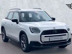 White Used 2024 Mini Countryman Classic SUV | £30,295 (Fair price)
