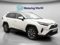 White Used 2022 Toyota RAV4 Hybrid SUV | £25,200 (Fair price)