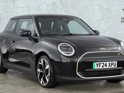 Black New 2024 Mini Cooper SE Hatch Hatchback | £27,950 (Fair price)