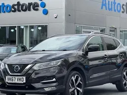 Black Used 2017 Nissan Qashqai Tekna SUV | £10,995 (A bit pricey)