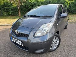Grey Used 2009 Toyota Yaris Hatchback | £3,500 (Expensive)
