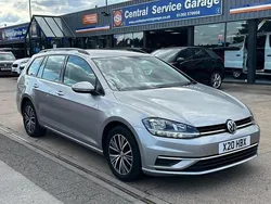 Silver Used 2017 VW Golf VII SE Estate | £11,495 (Fair price)