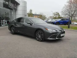 Grey Used 2022 Lexus ES300H Sedan | £24,990 (Fair price)