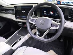 White Used 2025 VW Passat Life Estate | £24,999