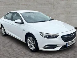 Used 2018 Vauxhall Insignia Design Edition | £5,995 (Fair price)