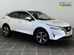White Used 2022 Nissan Qashqai N-Connecta SUV | £13,295 (Fair price)