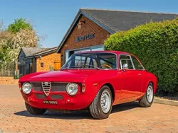 Red Used 2018 Alfa Romeo Giulia Coupe | £249,950