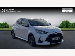 White Used 2023 Toyota Yaris Hybrid Hatchback | £19,886 (A bit pricey)