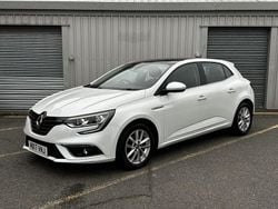 White Used 2017 Renault Mégane IV Dynamique Hatchback | £8,000 (Fair price)