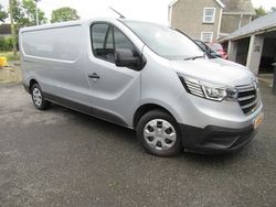 Silver Used 2022 Renault Trafic Business Van | £19,140 (Fair price)