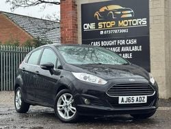 Black Used 2015 Ford Fiesta Zetec Hatchback | £3,995 (Good price)