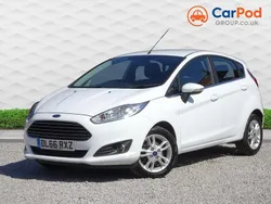 White Used 2016 Ford Fiesta Zetec Hatchback | £6,990 (Fair price)