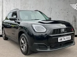 Midnight black ii Used 2024 Mini Countryman Classic SUV | £31,467 (Fair price)
