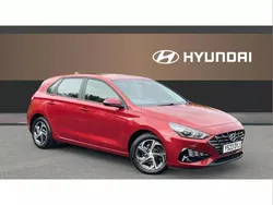 Red Used 2023 Hyundai i30 SE Hatchback | £13,241 (Good price)