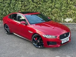Italian racing red Used 2017 Jaguar XE S Sedan | £17,245 (Fair price)