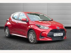 Red Used 2023 Toyota Yaris Hybrid Hatchback | £17,950 (Good price)