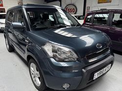 Blue Used 2010 Kia Soul SUV | £2,450 (Good price)
