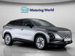 Silver Used 2024 Omoda 5 SUV | £19,200 (Good price)