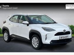 Used 2025 Toyota Yaris Hybrid Estate | £23,514 (Good price)